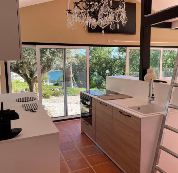 منتجع Marti Watersports