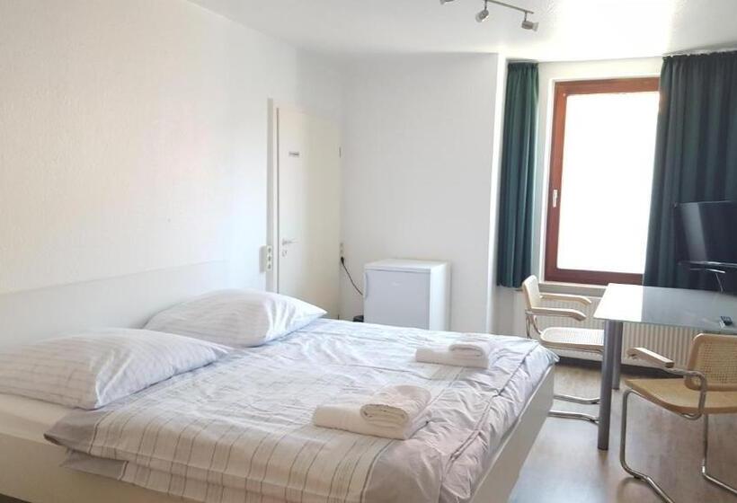 هاستل Aparthotel B & L