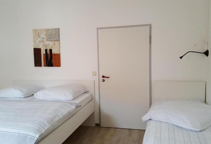 هاستل Aparthotel B & L