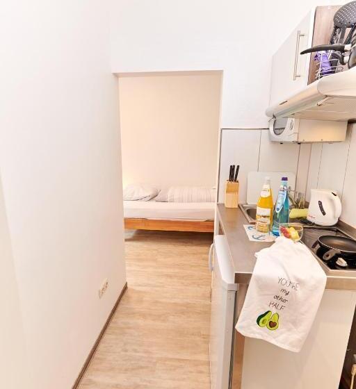 هاستل Aparthotel B & L