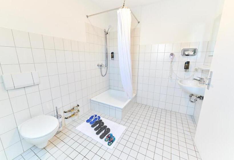 هاستل Aparthotel B & L