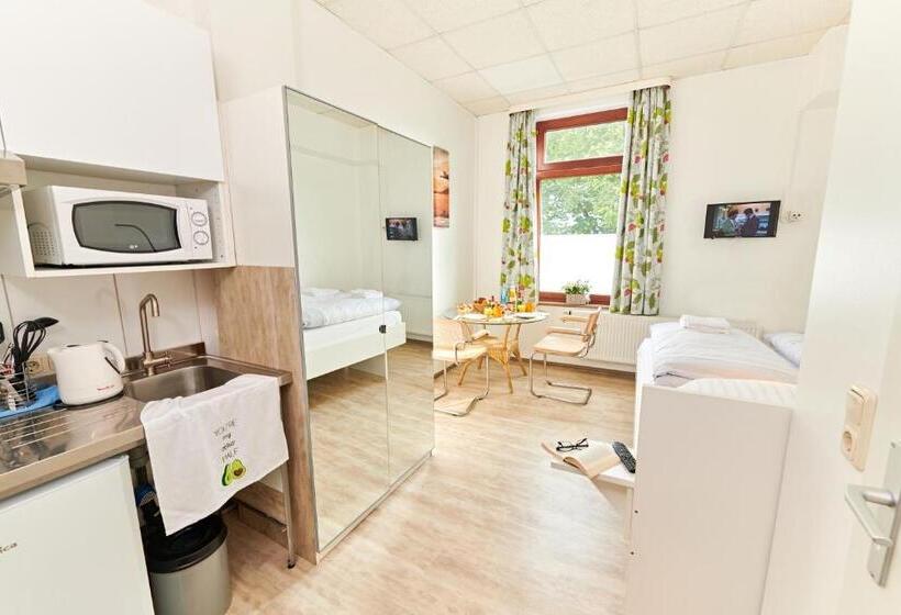 هاستل Aparthotel B & L