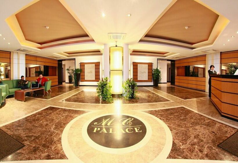 هاستل Monte Carlo Palace Rooms