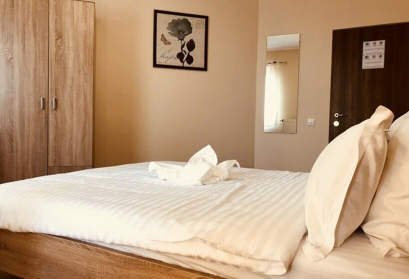 هاستل Monte Carlo Palace Rooms