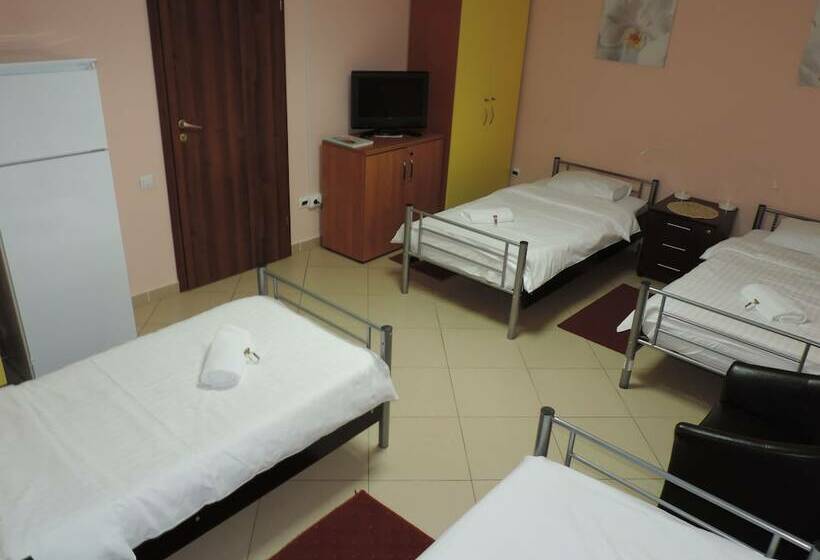 هاستل Monte Carlo Palace Rooms