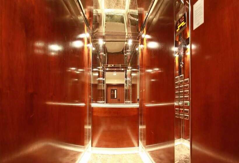 هاستل Monte Carlo Palace Rooms