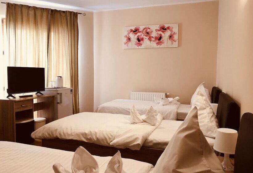 هاستل Monte Carlo Palace Rooms