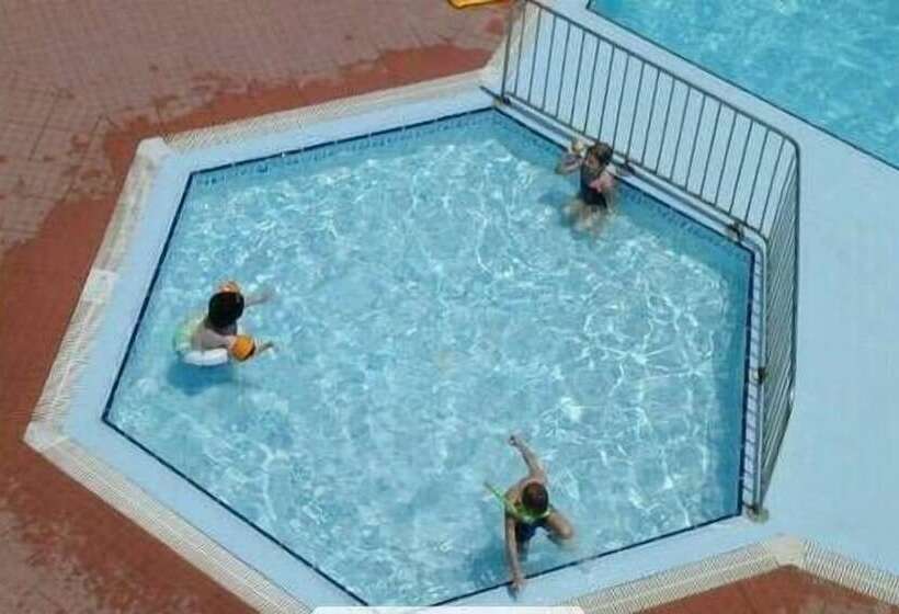 Club Turquoise Apartments