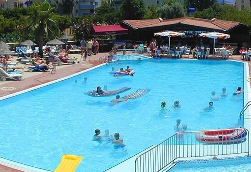 Club Turquoise Apartments