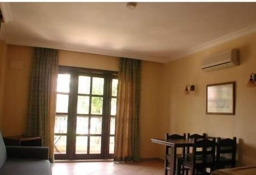 Club Turquoise Apartments