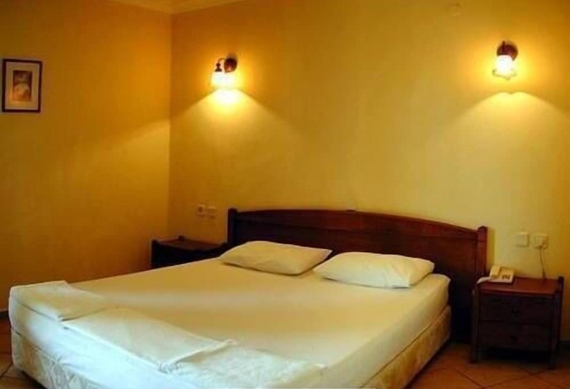 Club Turquoise Apartments