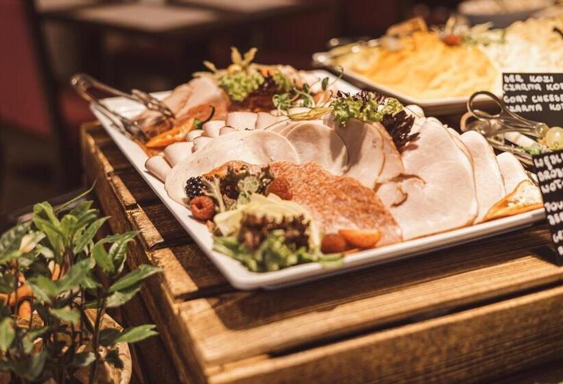 Cottonina Hotel & Mineral Spa Resort