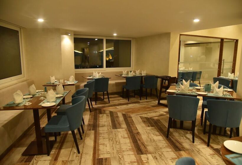 Effotel By Sayaji Vadodara