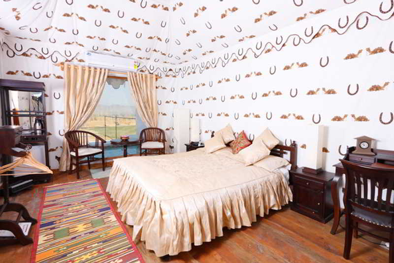 Отель Aaram Baagh