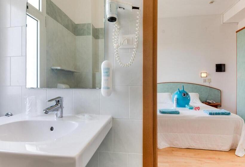 בית מלון כפרי Adler