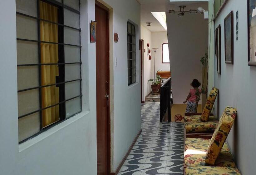 فندق Anccalla Inn Guesthouse
