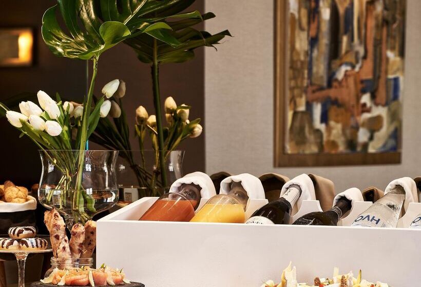ホテル Bellevue On The Beach Suites
