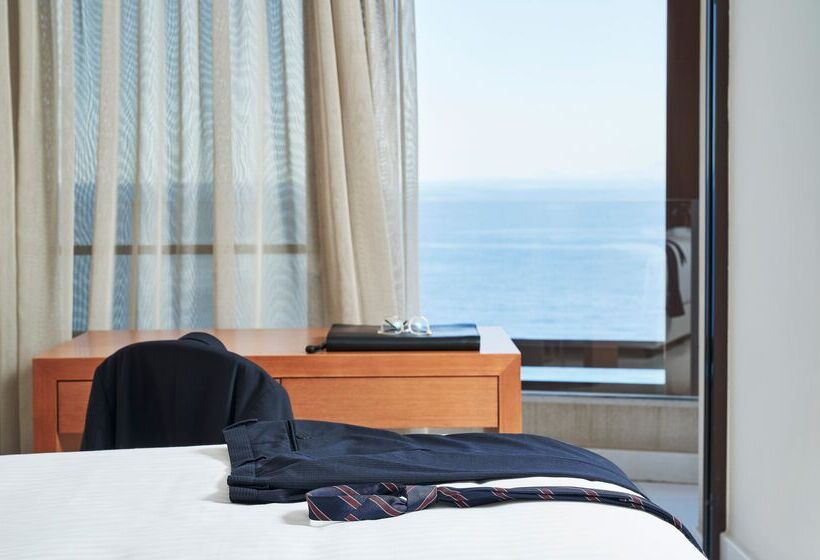 בית מלון כפרי Bellevue On The Beach Suites