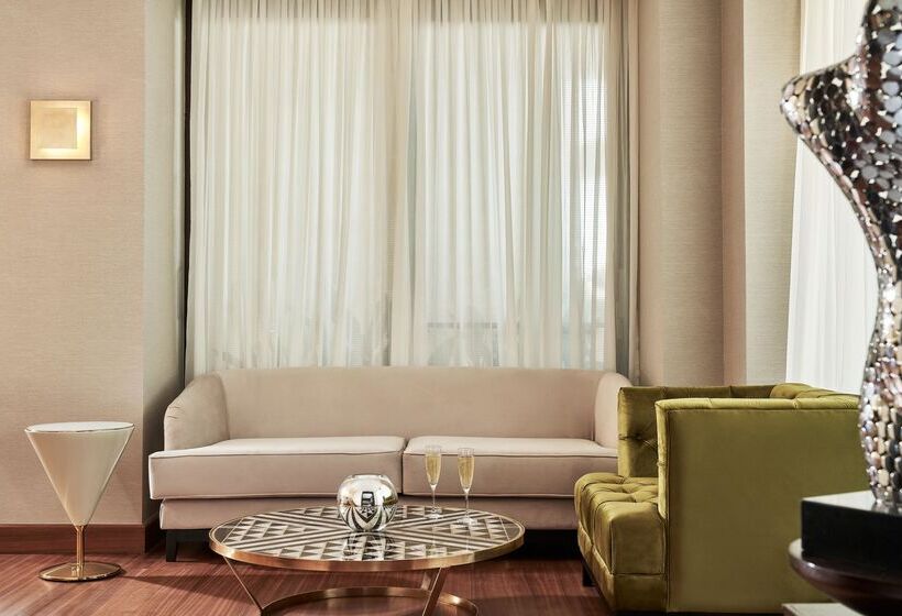 ホテル Bellevue On The Beach Suites