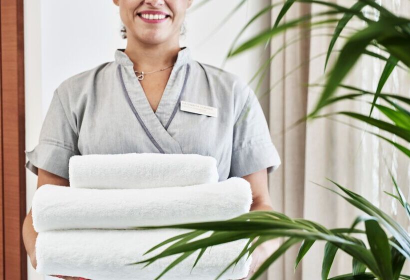 בית מלון כפרי Bellevue On The Beach Suites