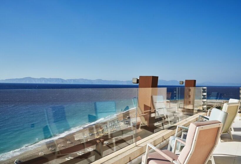 ホテル Bellevue On The Beach Suites