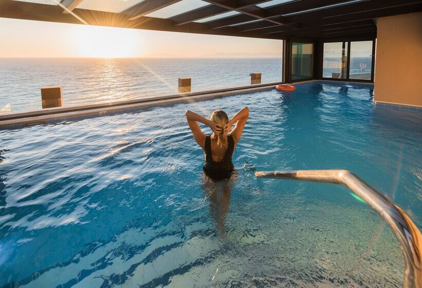 בית מלון כפרי Bellevue On The Beach Suites