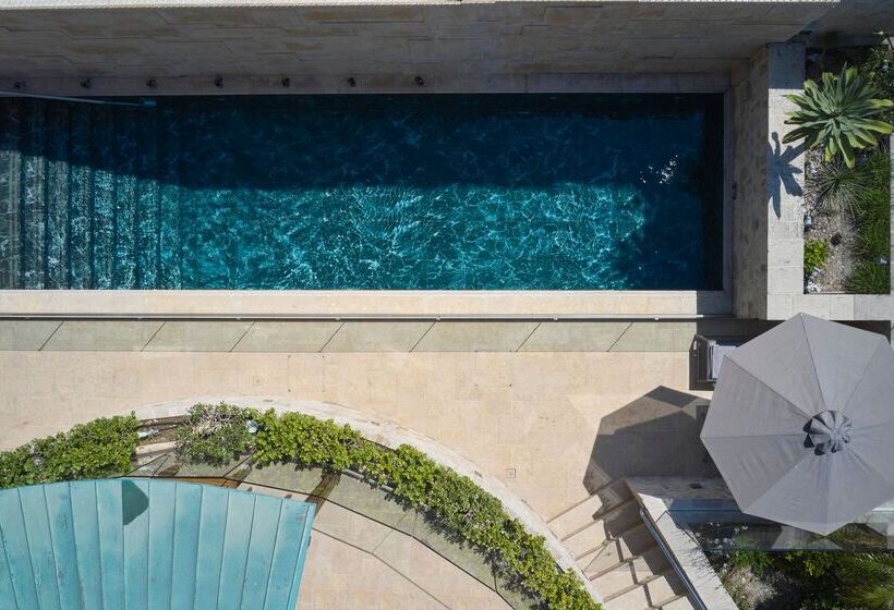 בית מלון כפרי Bellevue On The Beach Suites