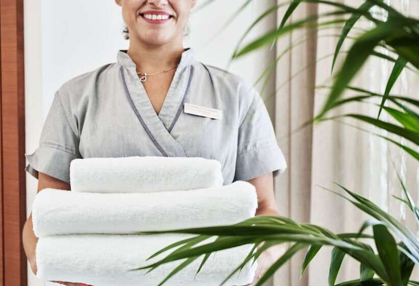 בית מלון כפרי Bellevue On The Beach Suites