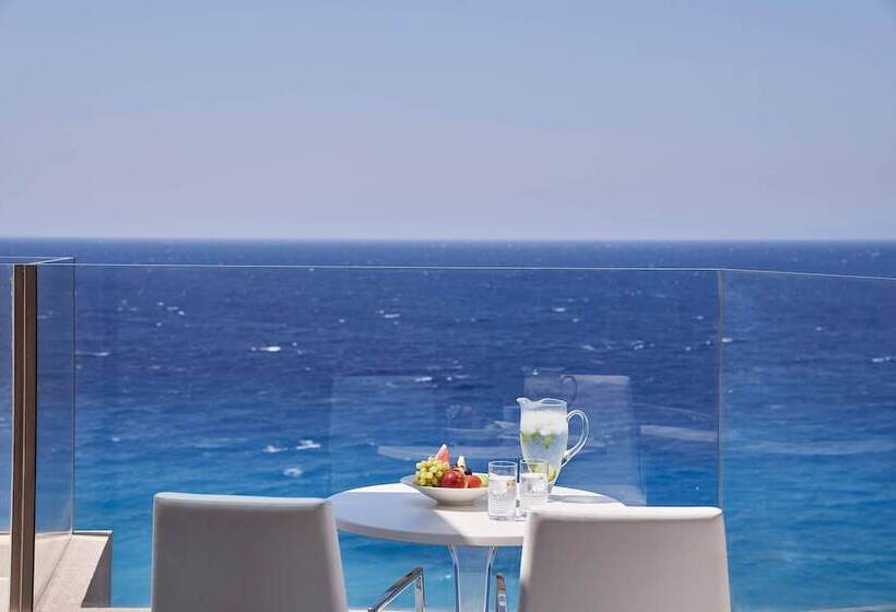 בית מלון כפרי Bellevue On The Beach Suites