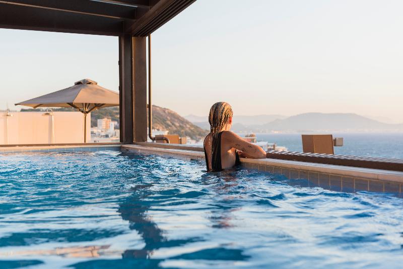 בית מלון כפרי Bellevue On The Beach Suites