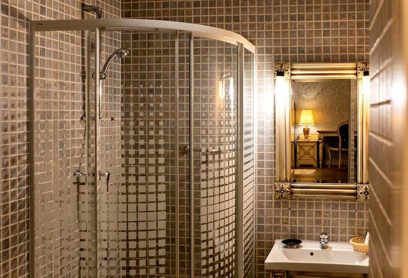 هتل Berberys Park