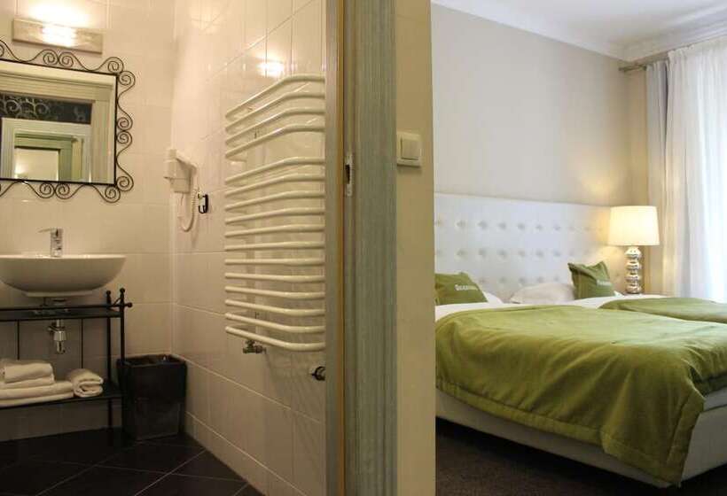 هتل Berberys Park