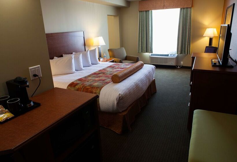 בית מלון כפרי Best Western Plus Service Inn & Suites