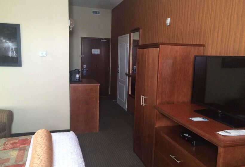 فندق Best Western Plus Service Inn & Suites