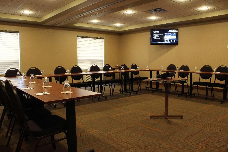 فندق Best Western Plus Service Inn & Suites