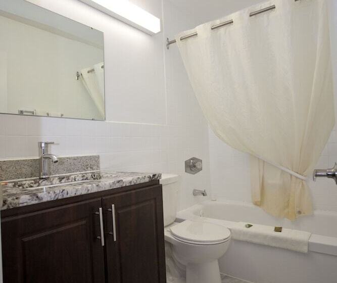 בית מלון כפרי Canadas Best Value Inn & Suites Woodstock