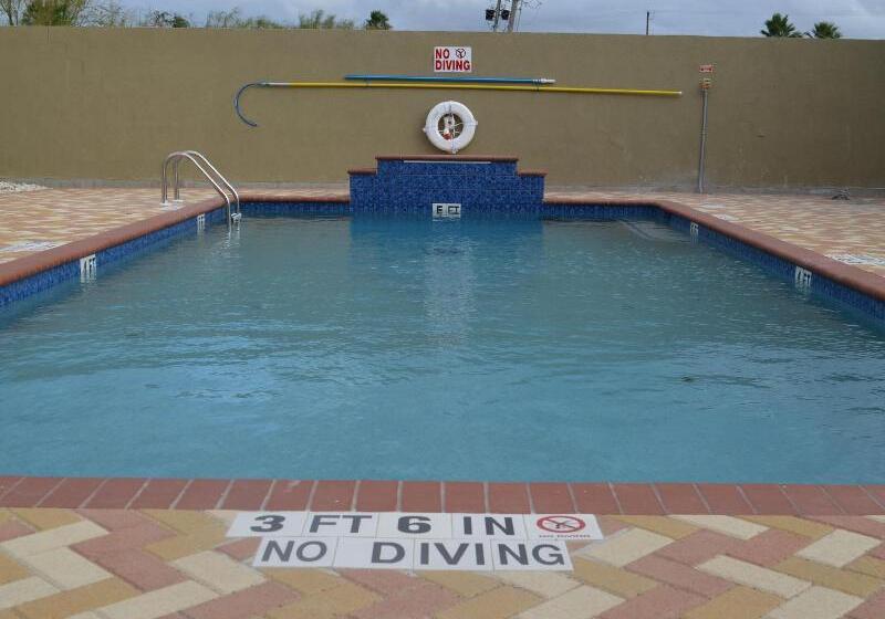 فندق Candlewood Suites Harlingen, An Ihg