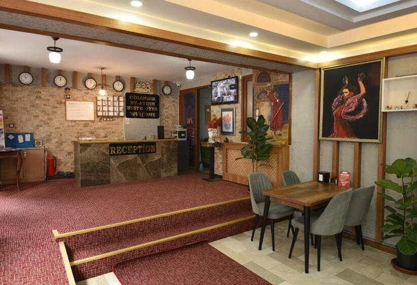 ホテル Cihangir By Aydin Suite