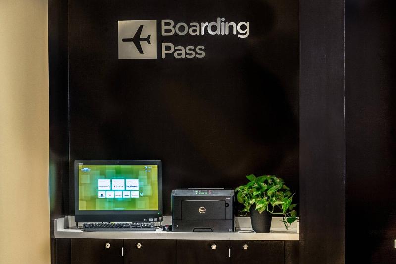 Отель Courtyard By Marriott Charleston Downtown/civic Center