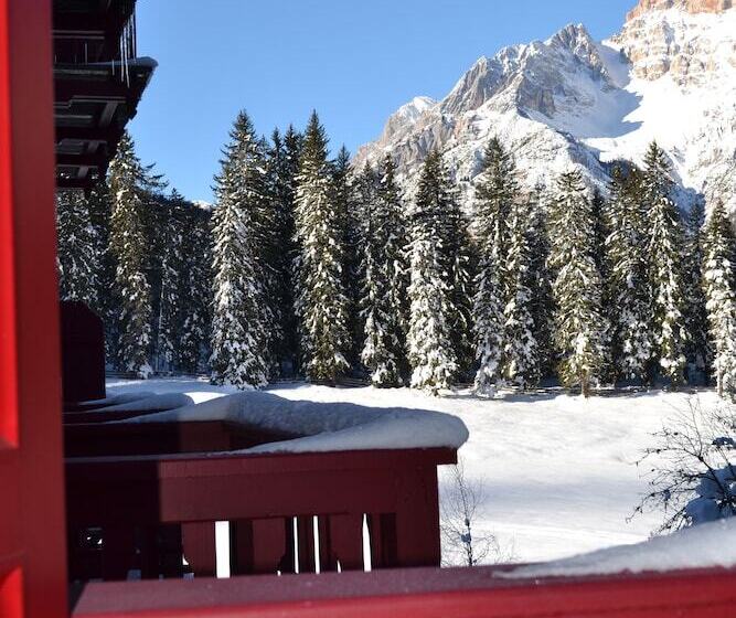 בית מלון כפרי Croda Rossa