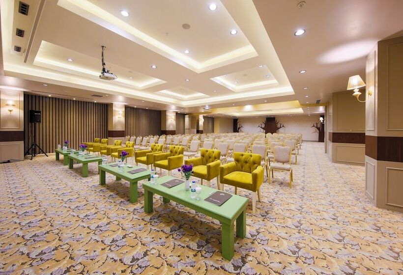 هتل Doğa Thermal Health & Spa