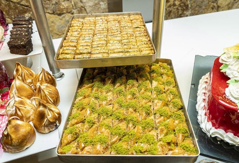 هتل Doğa Thermal Health & Spa