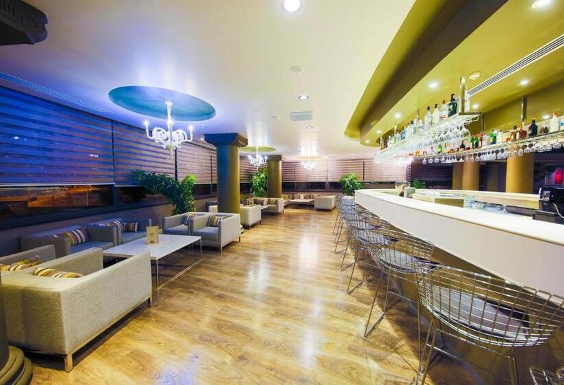 هتل Doğa Thermal Health & Spa