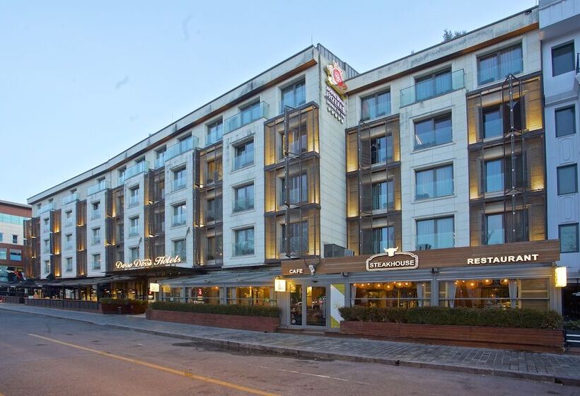 Dosso Dossi Hotels & Spa Downtown