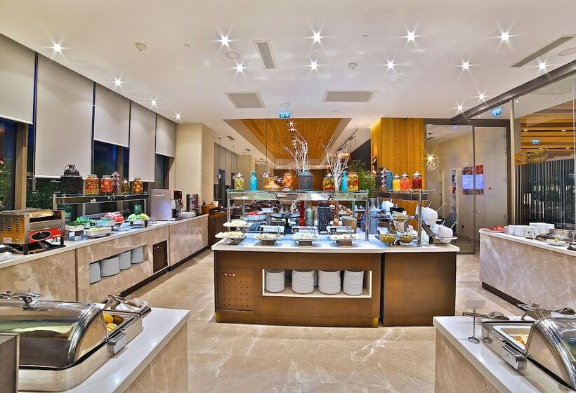 Dosso Dossi Hotels & Spa Downtown