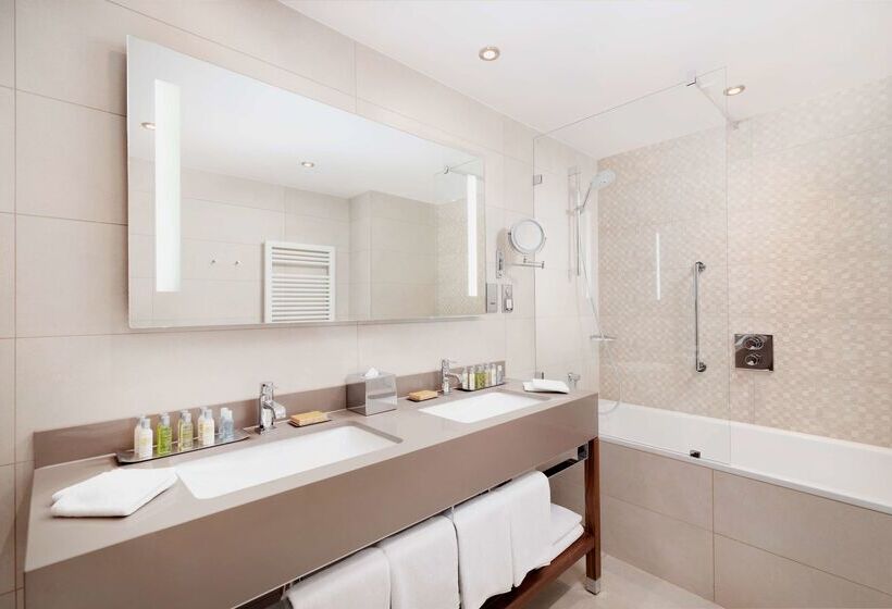 Doubletree By Hilton Krakow Hotel & Convention Center