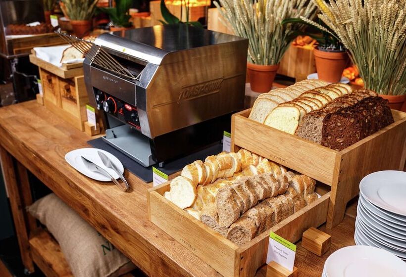 Doubletree By Hilton Hotel Minsk