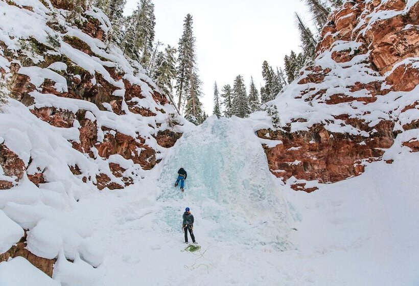 فندق Dunton Hot Springs