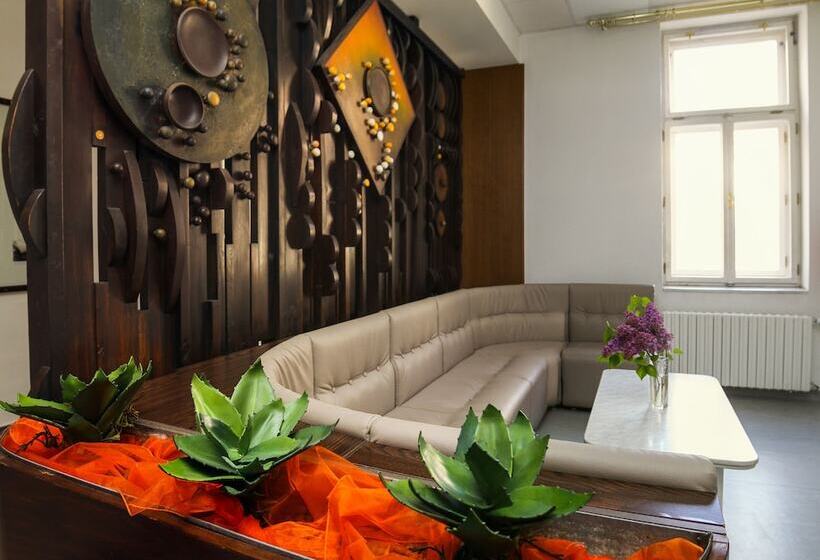 בית מלון כפרי Ensana Pro Patria