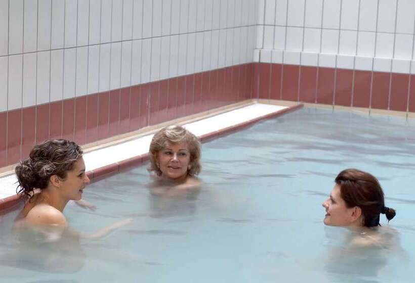 בית מלון כפרי Ensana Pro Patria